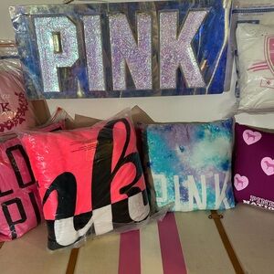 NIP Rare Sherpa Blanket